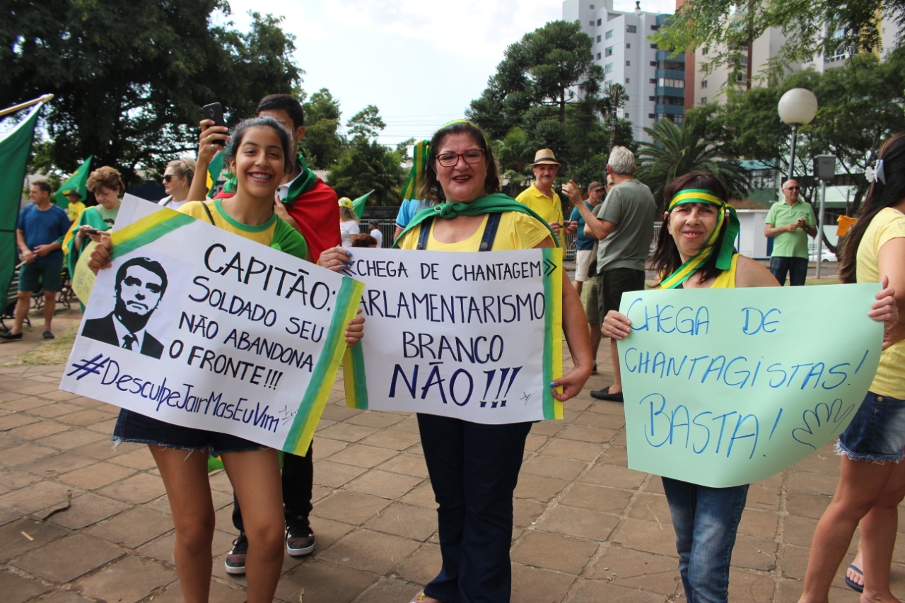 PASSO FUNDO – Apoiadores de Bolsonaro fazem manifestação no ...